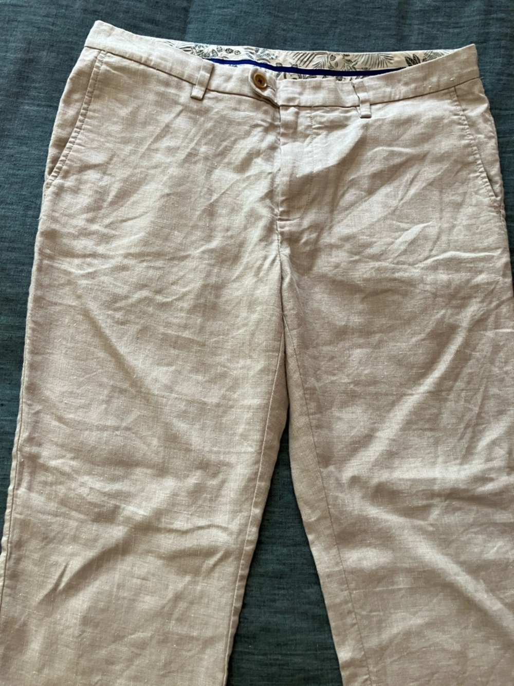 Tommy Bahama 34 x 30 relaxed women’s Chino